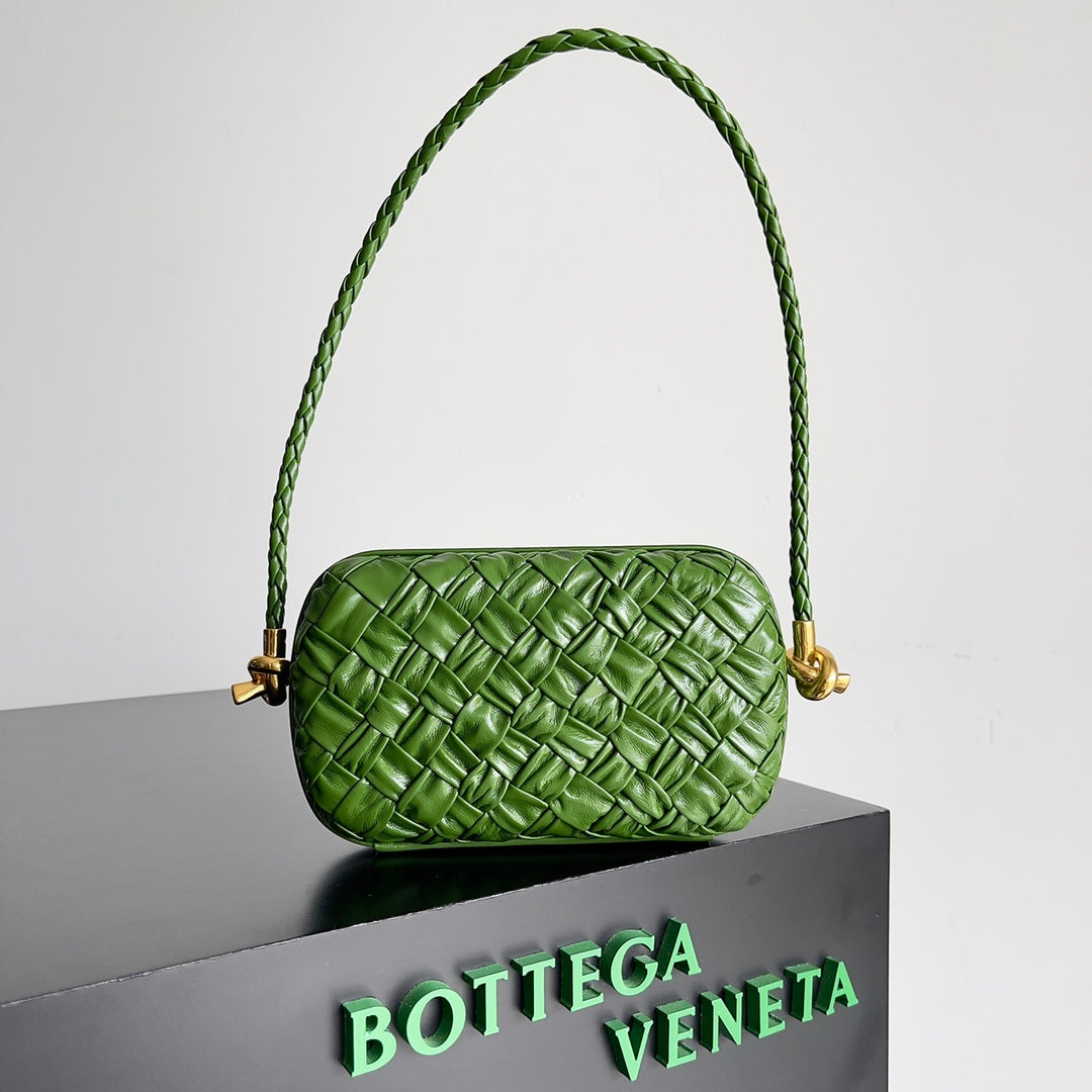 China Replica Chanel Handbags 135usd Only