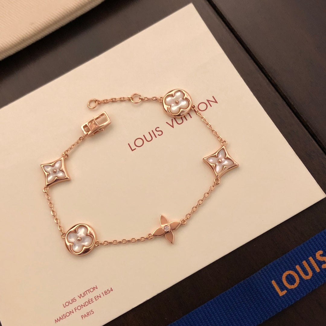 China Replica LV Bracelets 48usd Only