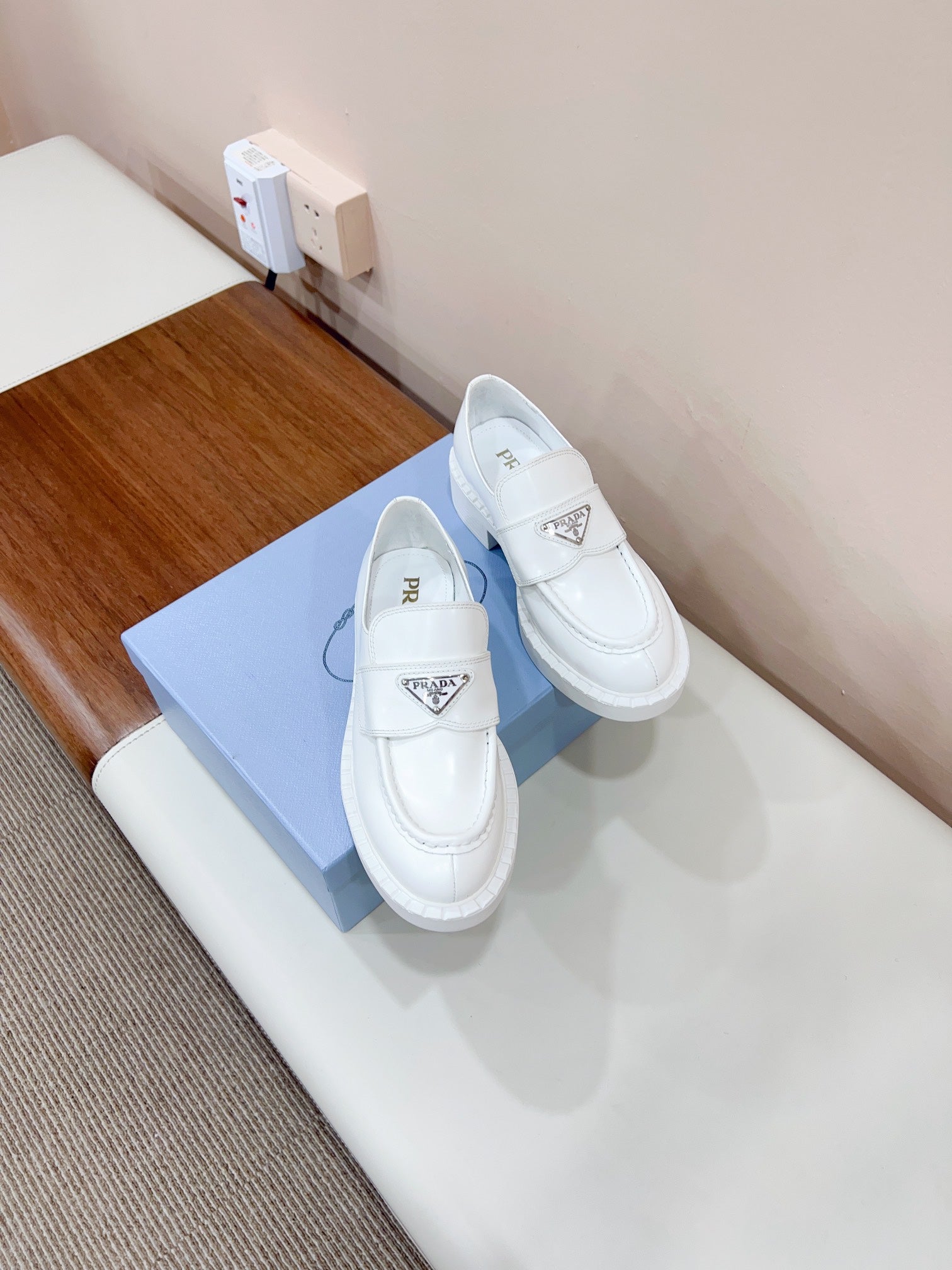 China Replica Prada Women Shoes 91usd Only