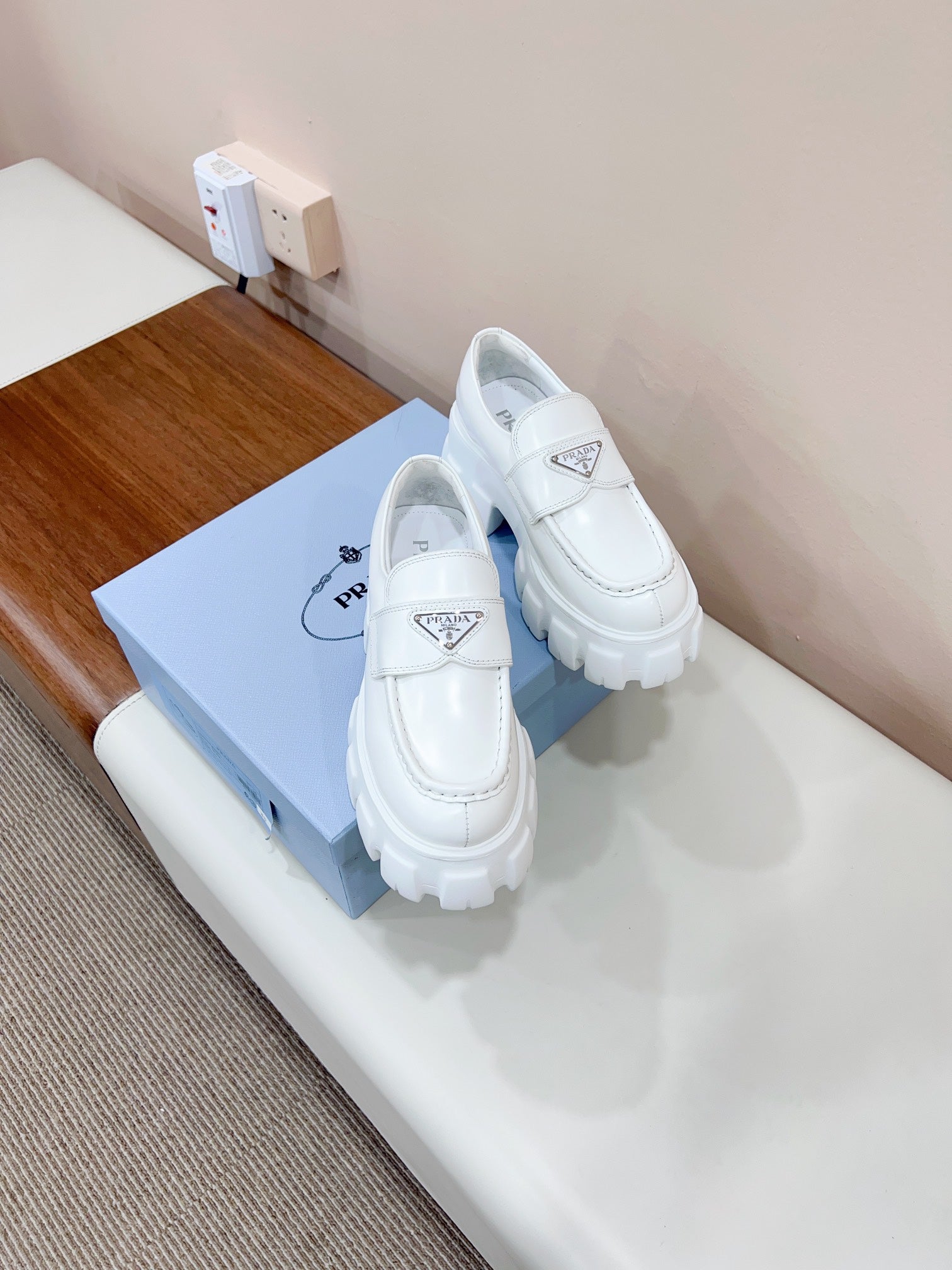 China Replica Prada Women Shoes 91usd Only