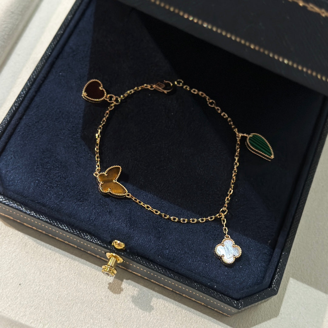 China Replica Van Cleef Arpels Bracelets 32usd Only