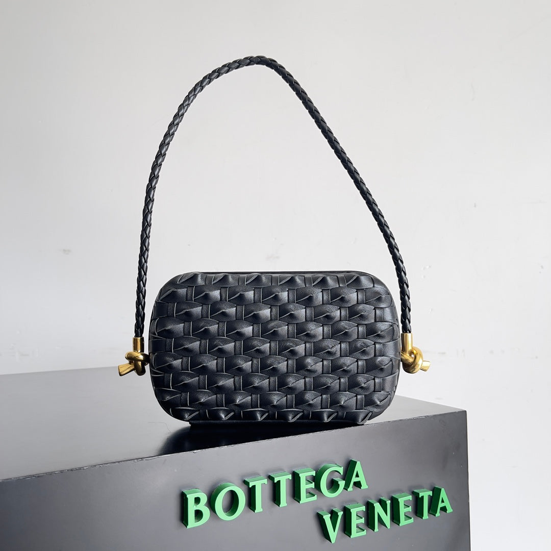 China Replica Chanel Handbags 135usd Only