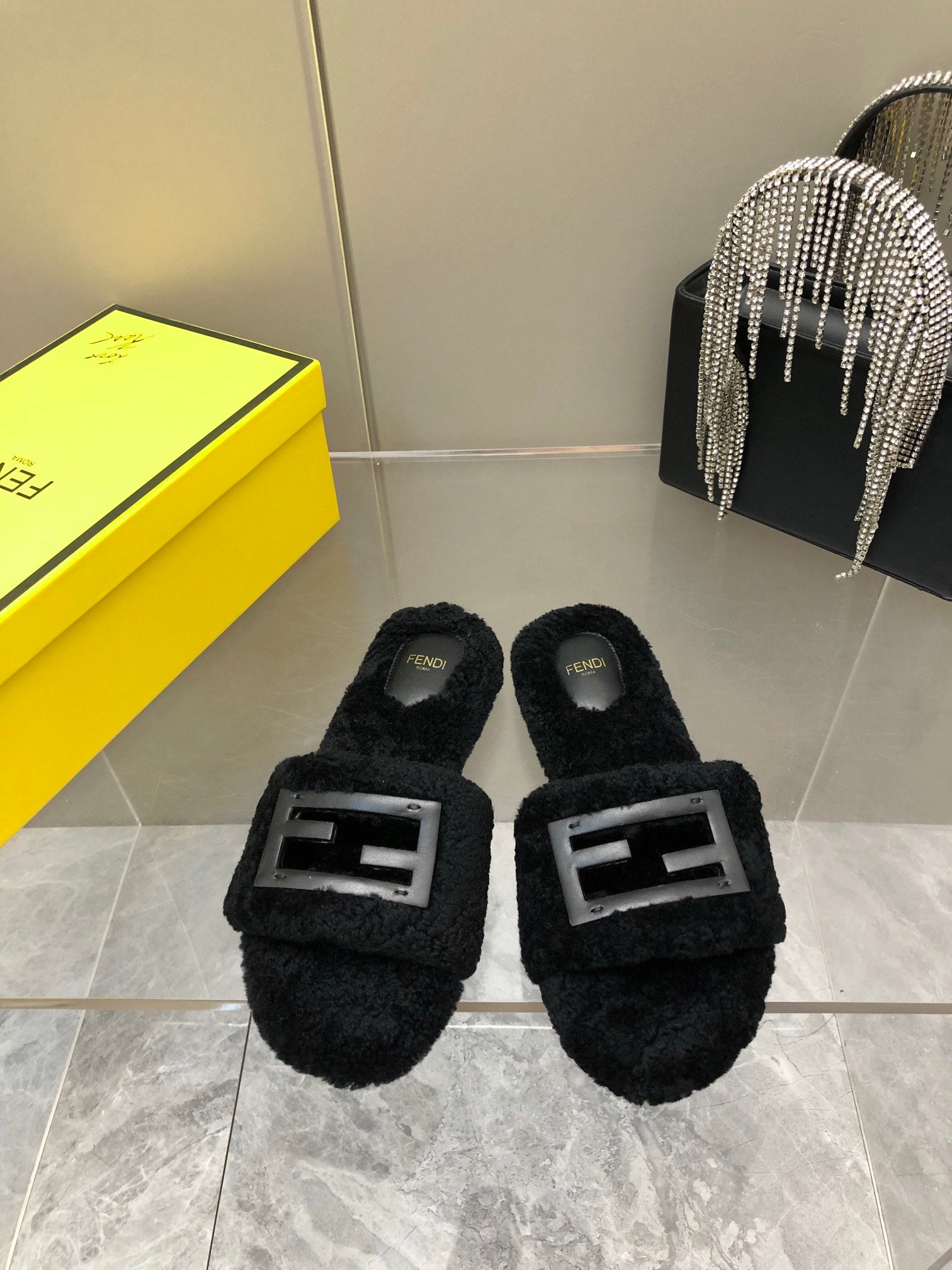 China Replica Fendi Women Shoes 84usd Only