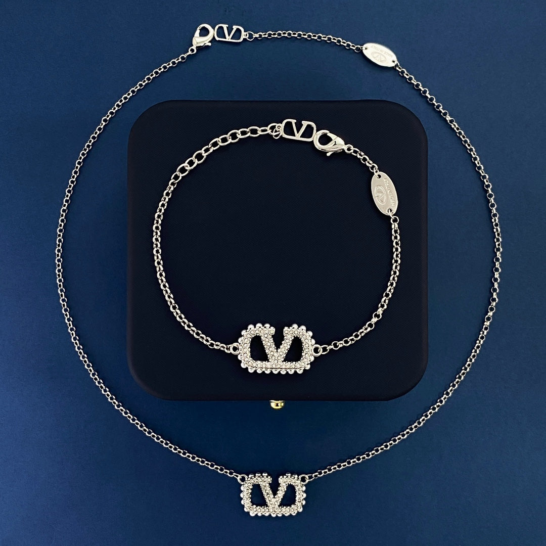 China Replica Valentino Bracelets 30usd Only