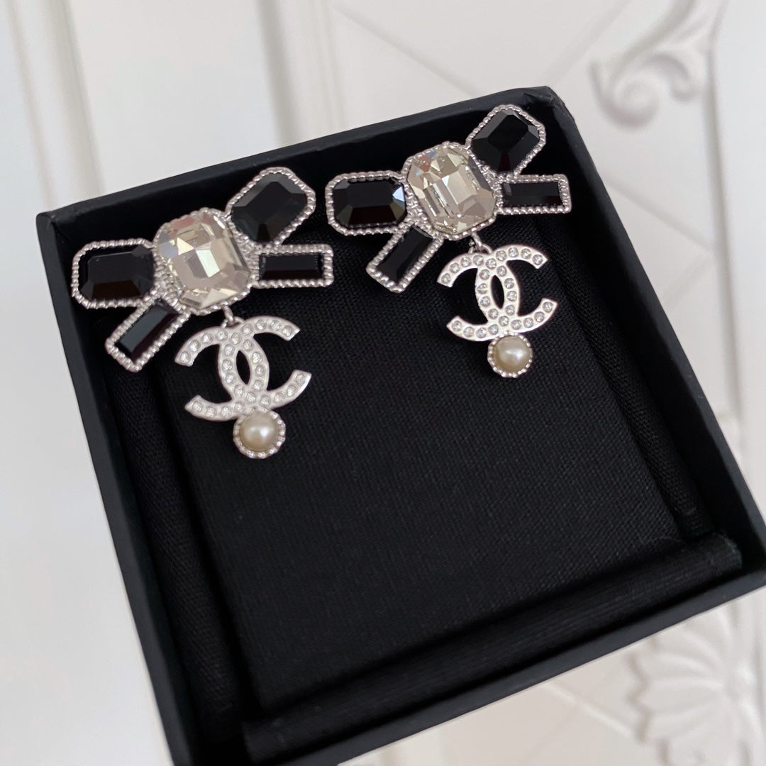 China Replica Chanel Earrings 30usd Only