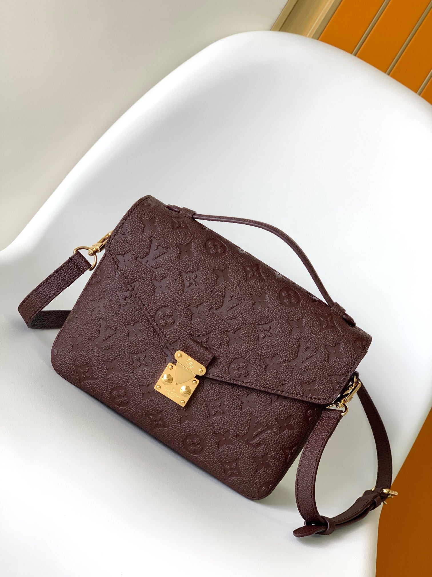 China Replica LV Handbags 159usd Only