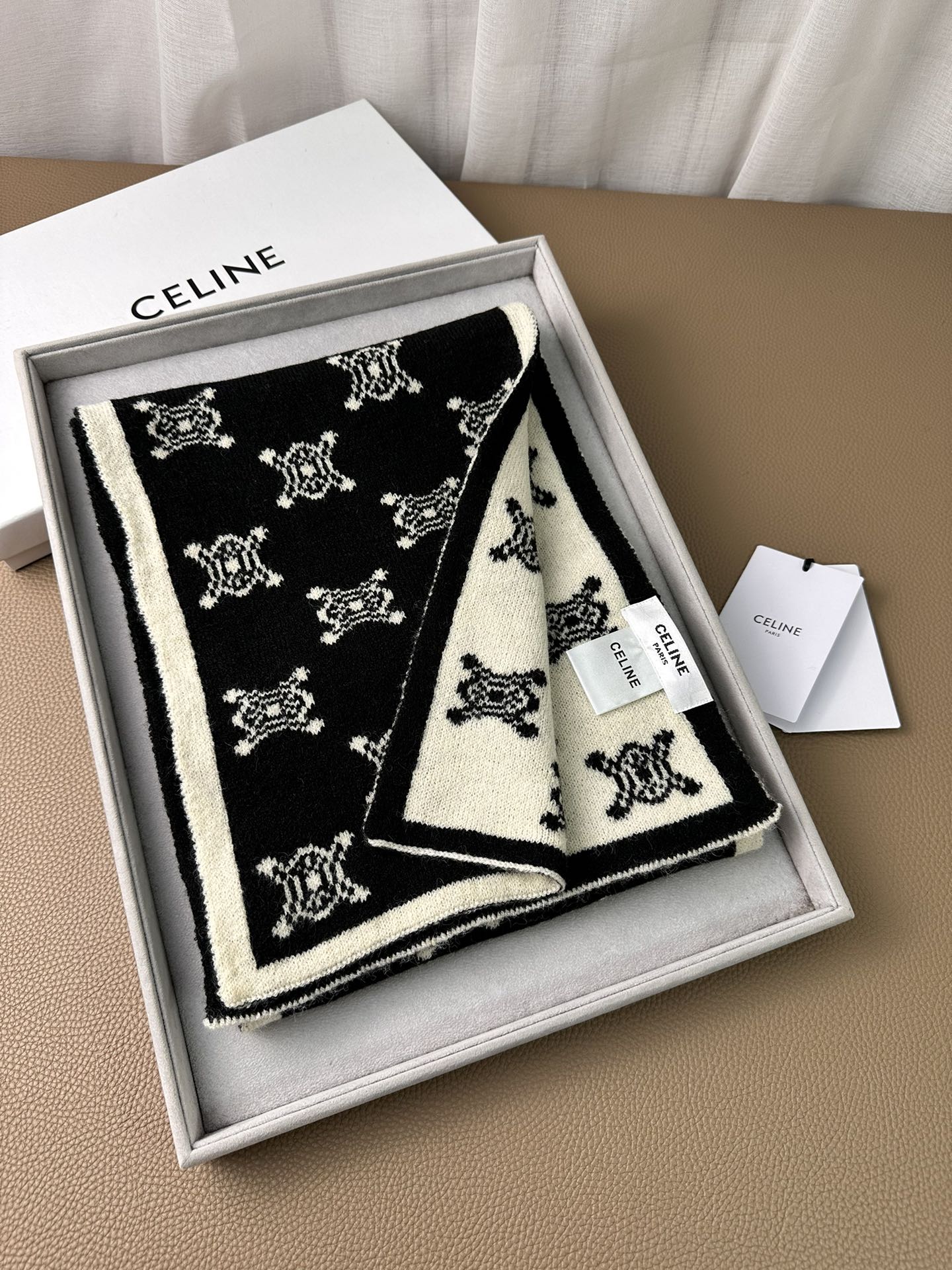 China Replica Gucci Scarf 58usd Only