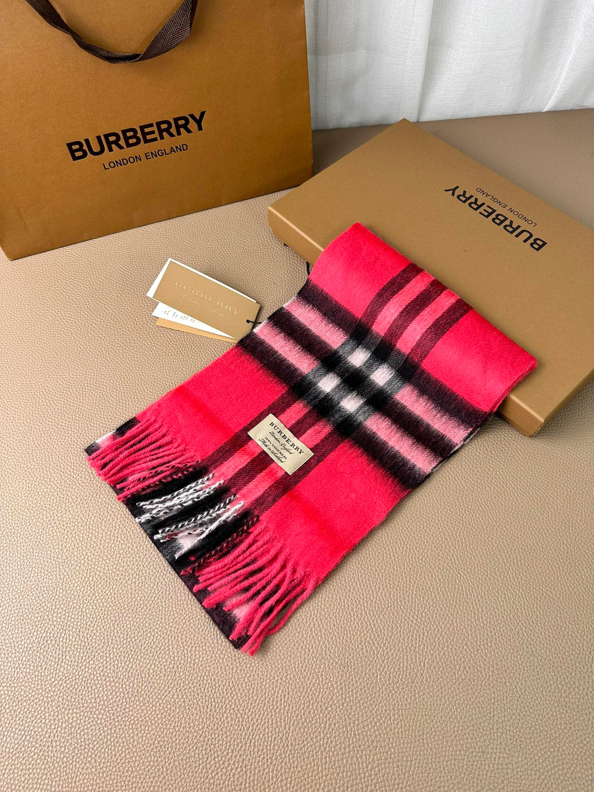 China Replica Burberry Scarf 46usd Only