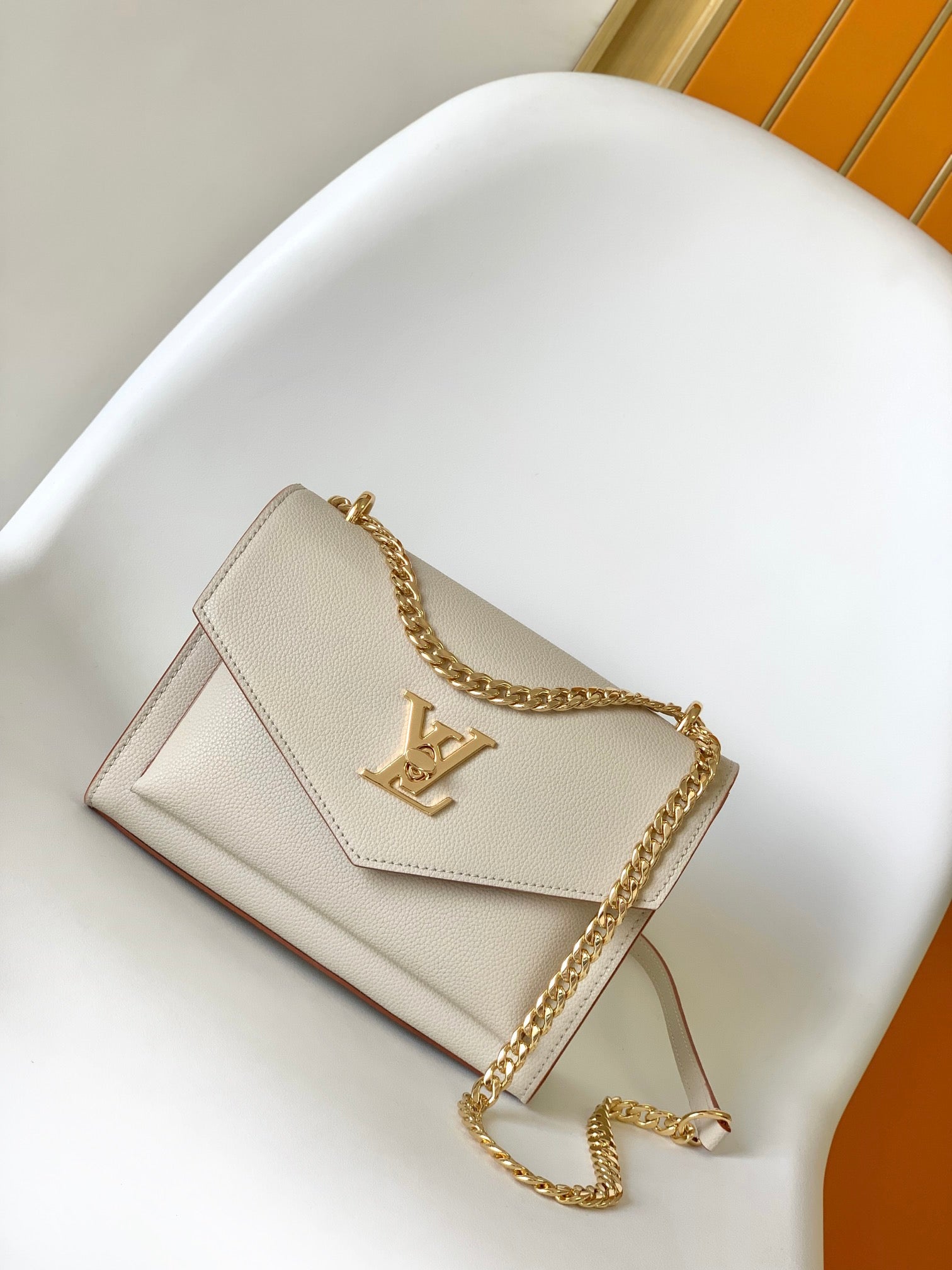 China Replica LV Handbags 180usd Only