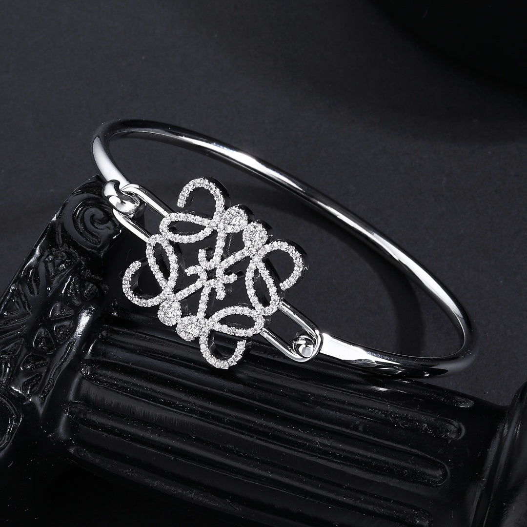 China Replica Loewe Earrings 26usd Only