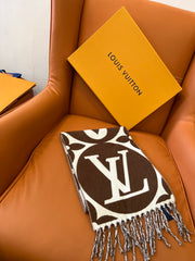 China Replica LV Scarf 180usd Only