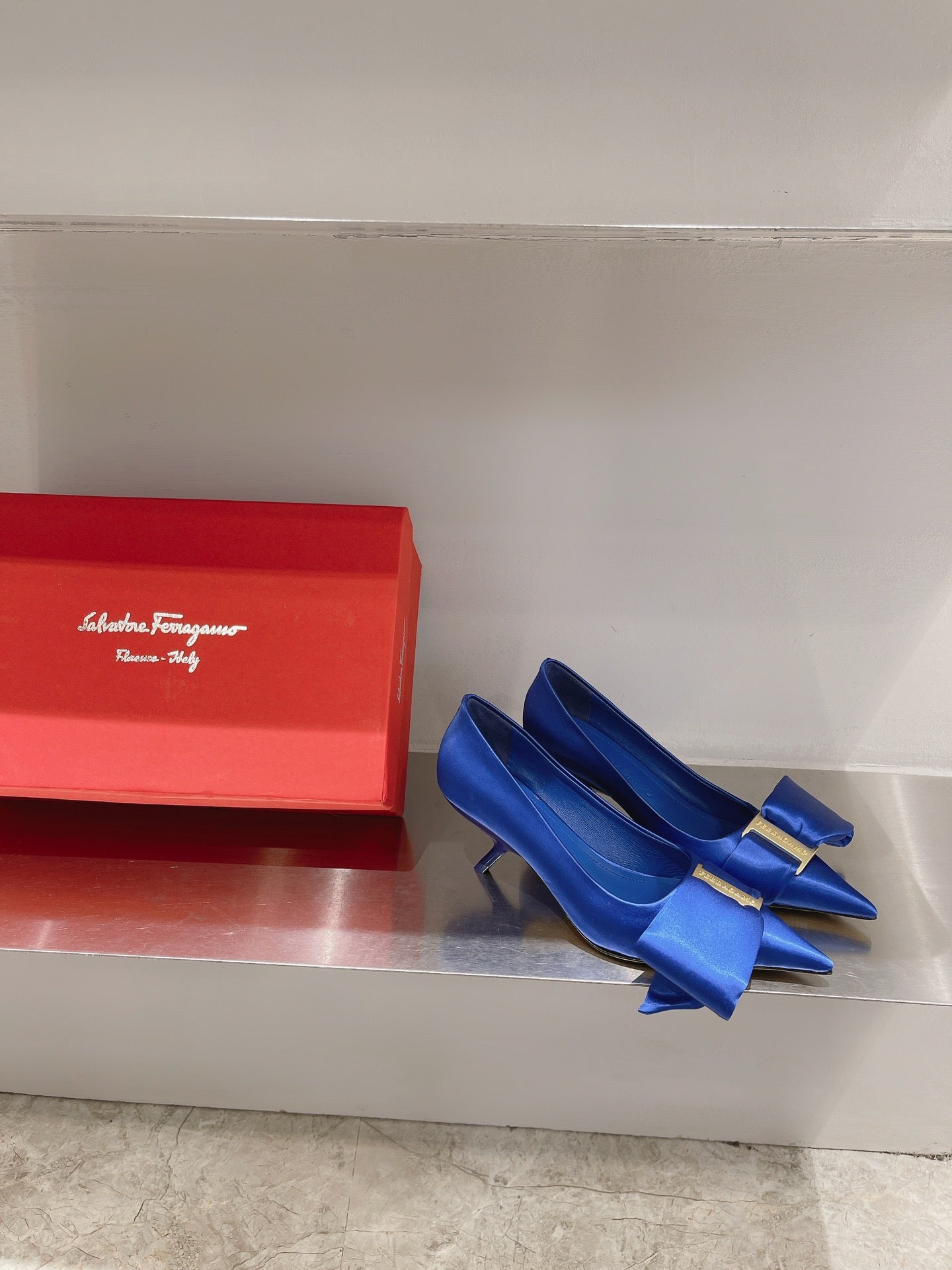 China Replica Ferragamo Women Shoes 108usd Only
