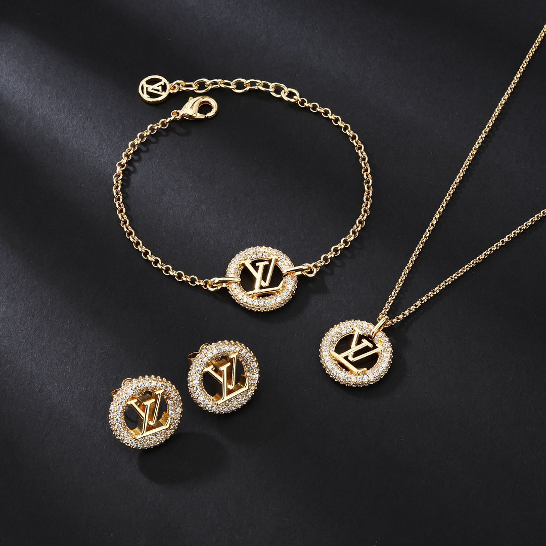 China Replica LV Necklaces usd Only