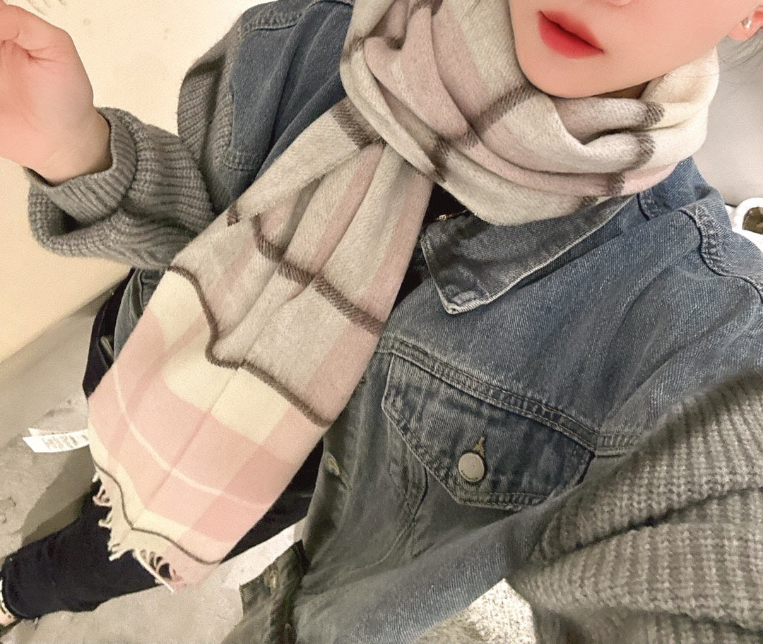 China Replica Burberry Scarf 44usd Only