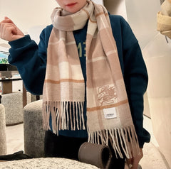 China Replica Burberry Scarf 44usd Only