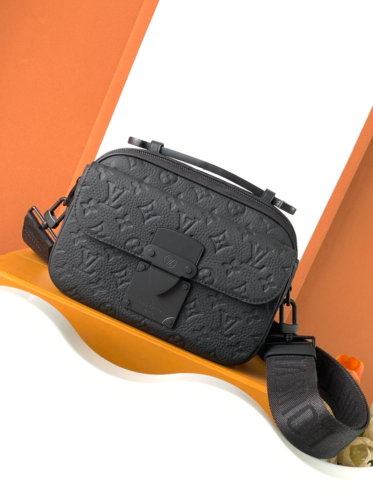 China Replica LV Handbags 324usd Only
