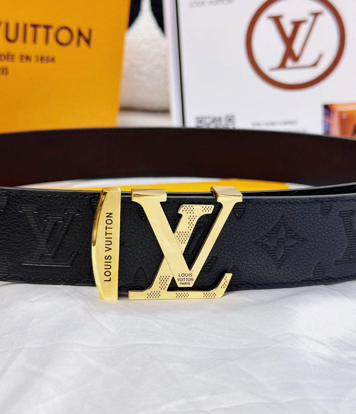 China Replica LV Belts 52usd Only