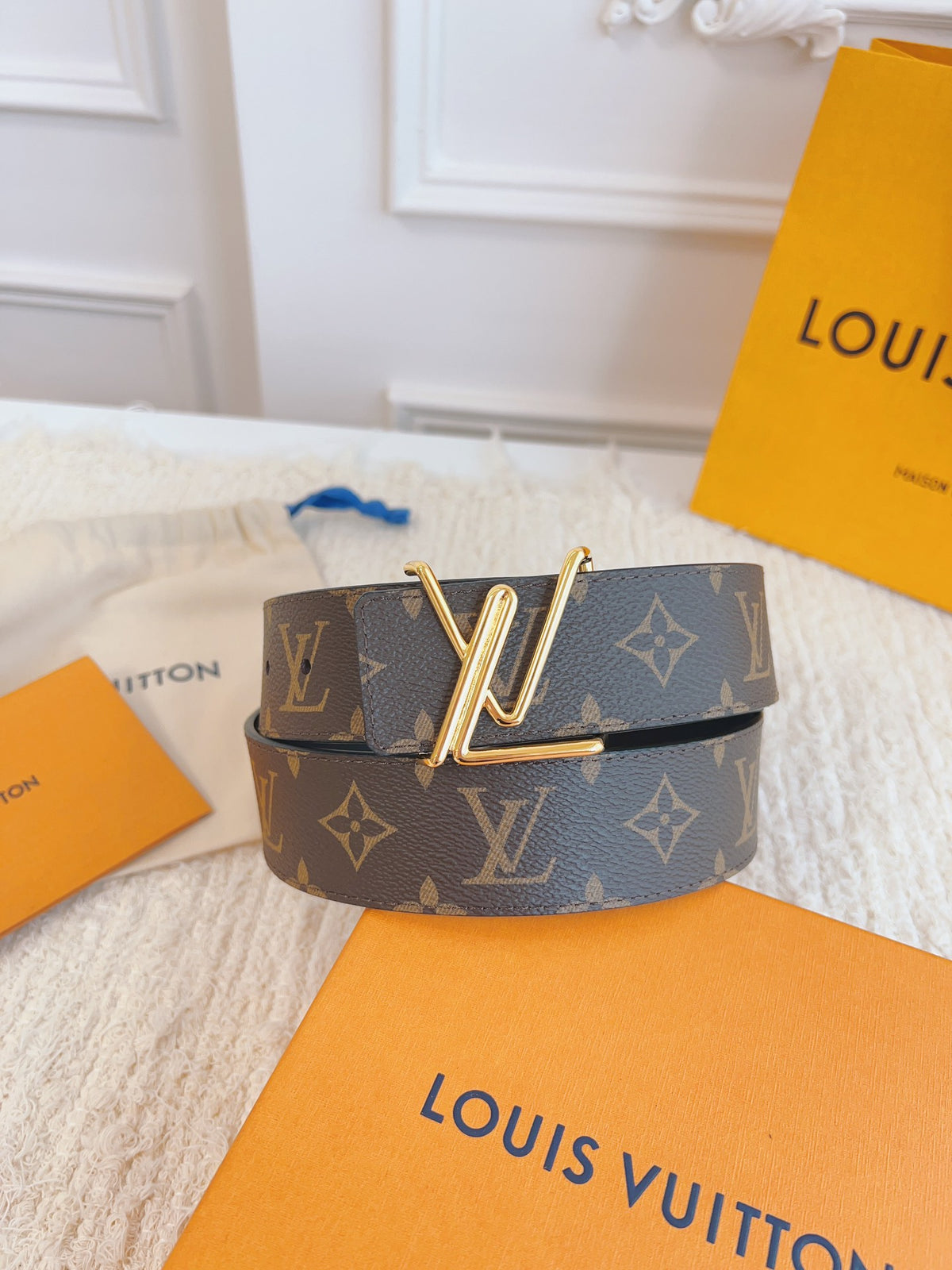 China Replica LV Belts 49usd Only