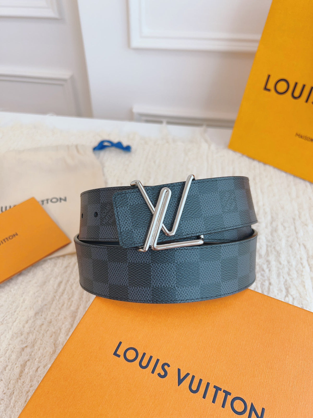 China Replica LV Belts 49usd Only