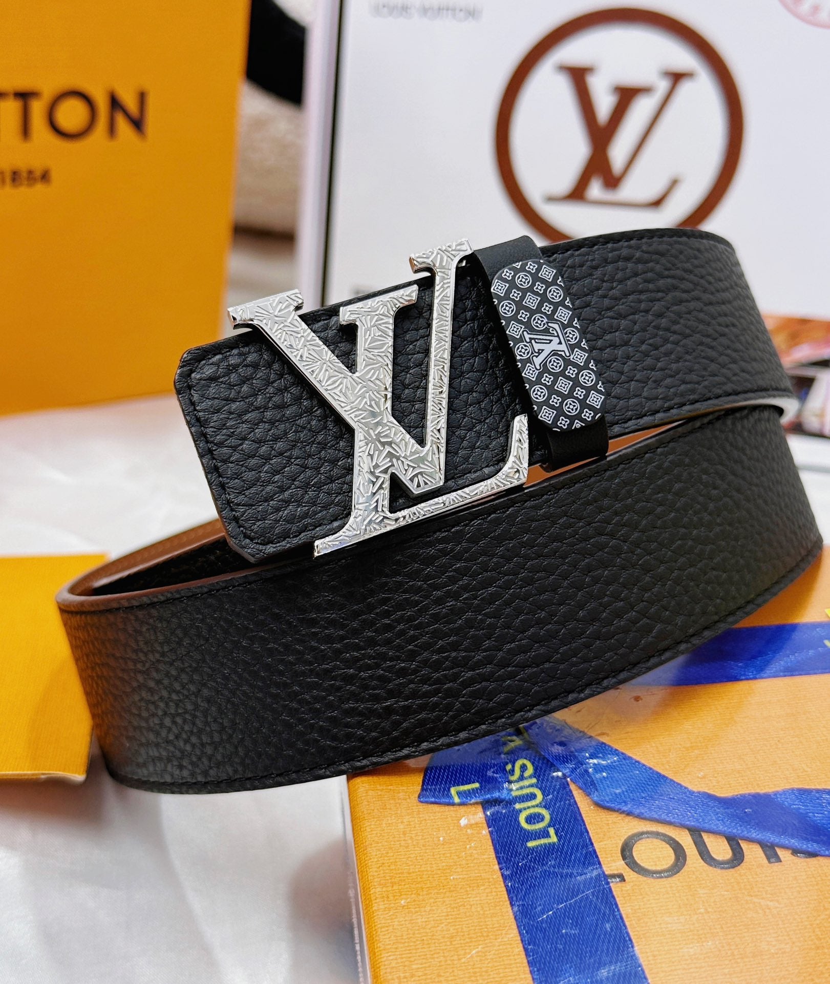 China Replica LV Belts 52usd Only