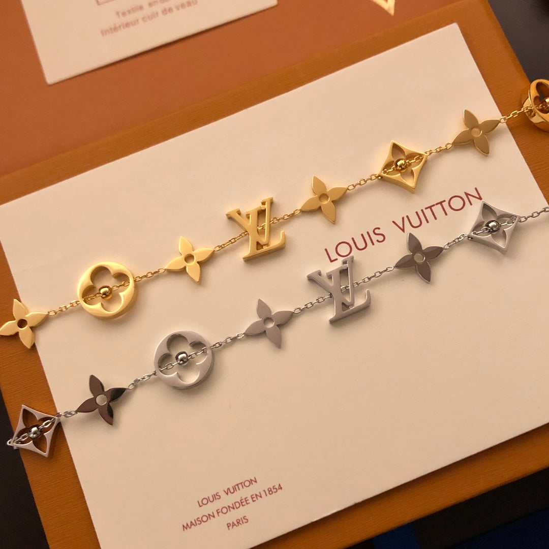 China Replica LV Bracelets 32usd Only