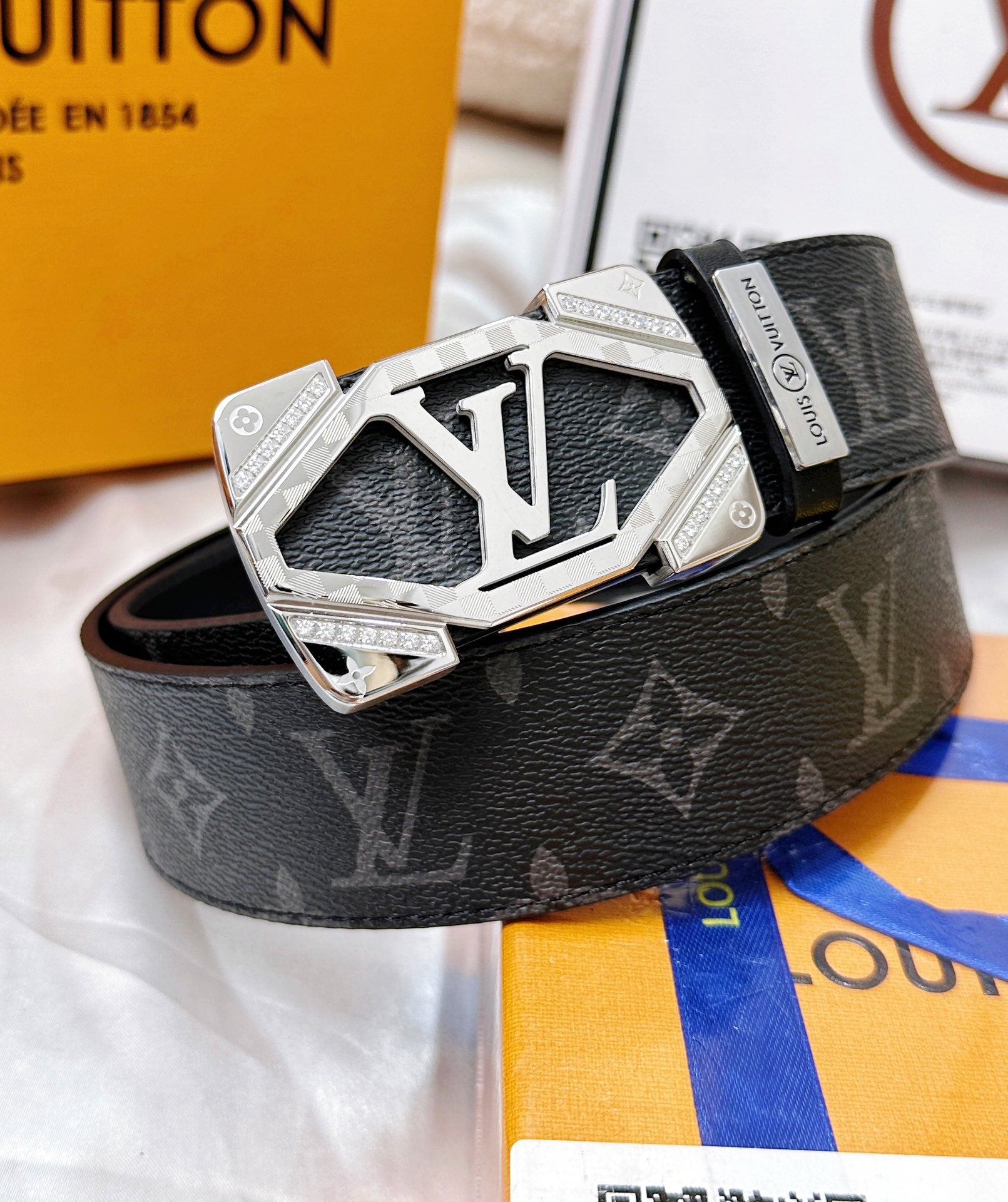 China Replica LV Belts 63usd Only