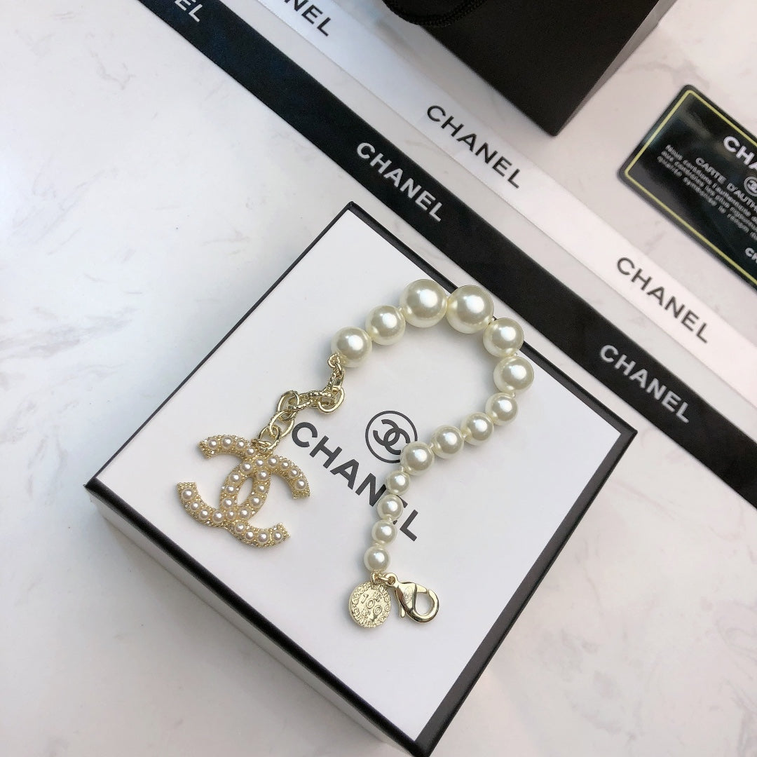 China Replica Chanel Bracelets 28usd Only