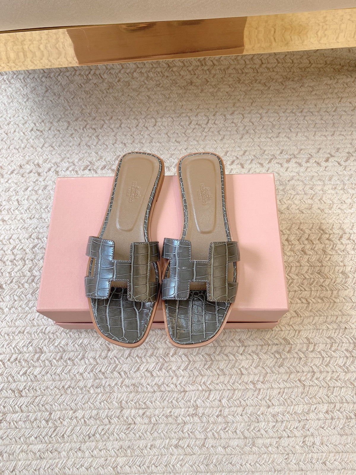 China Replica Hermes Women Shoes 105usd Only