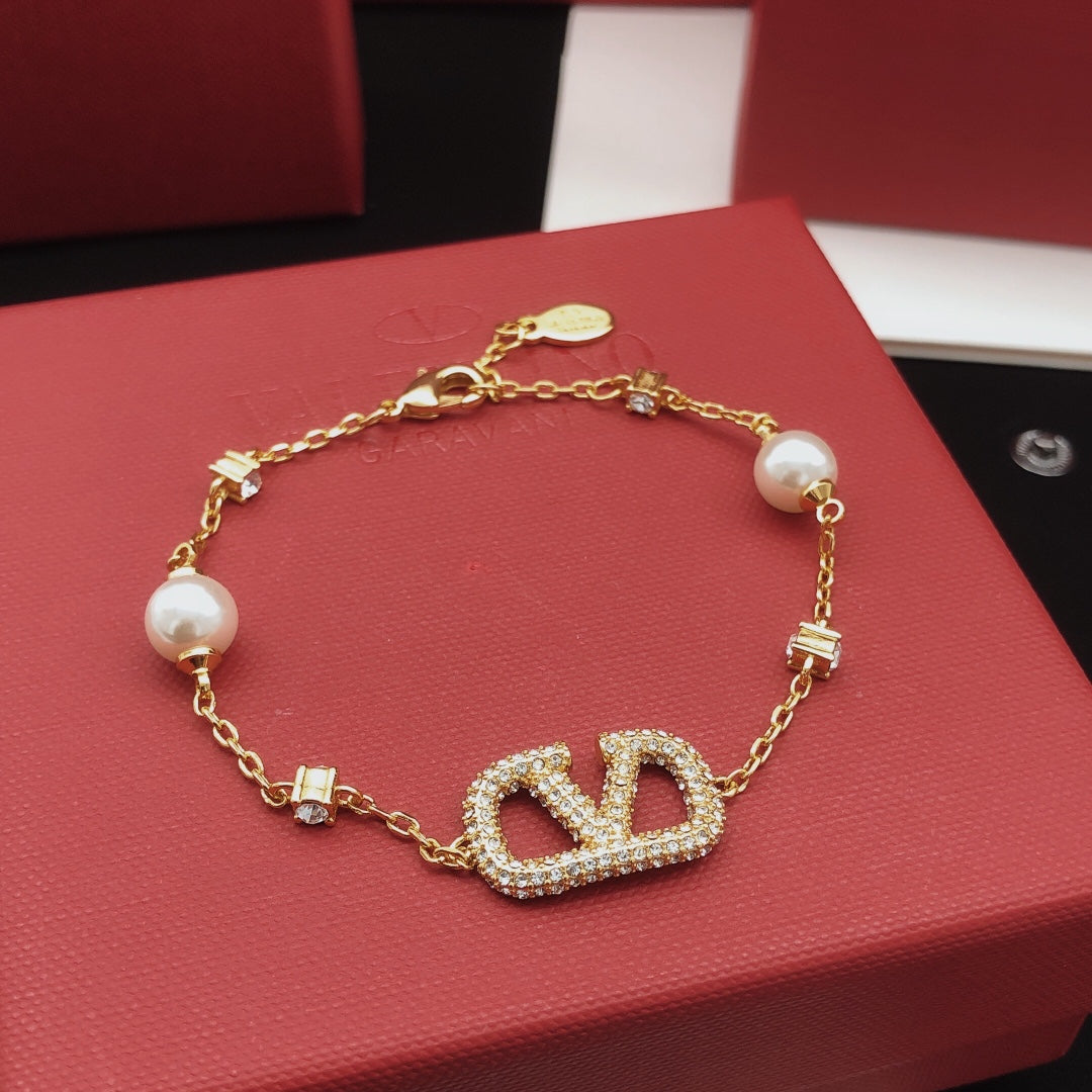 China Replica Valentino Bracelets 30usd Only