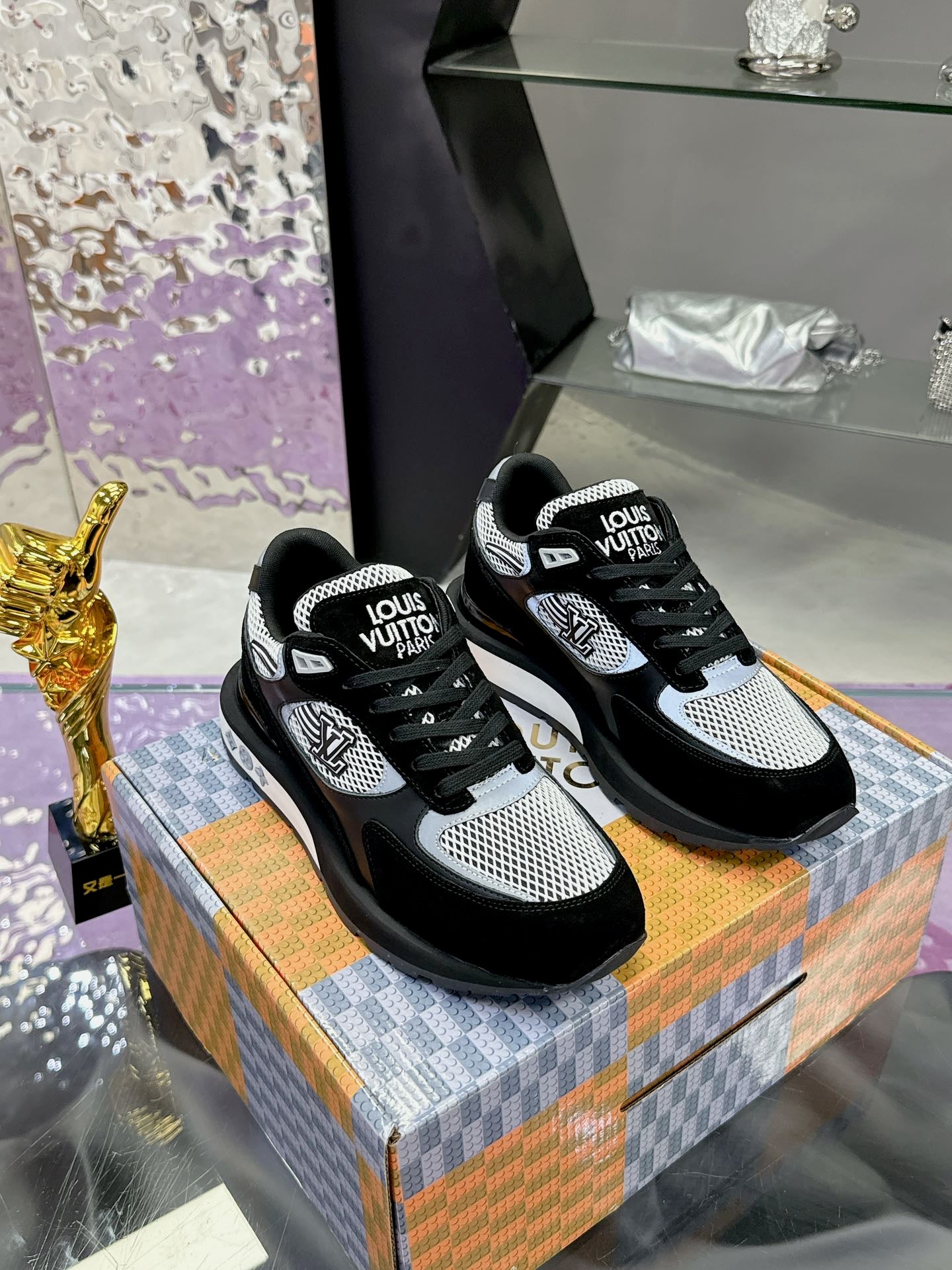 China Replica LV Women Shoes 126usd Only