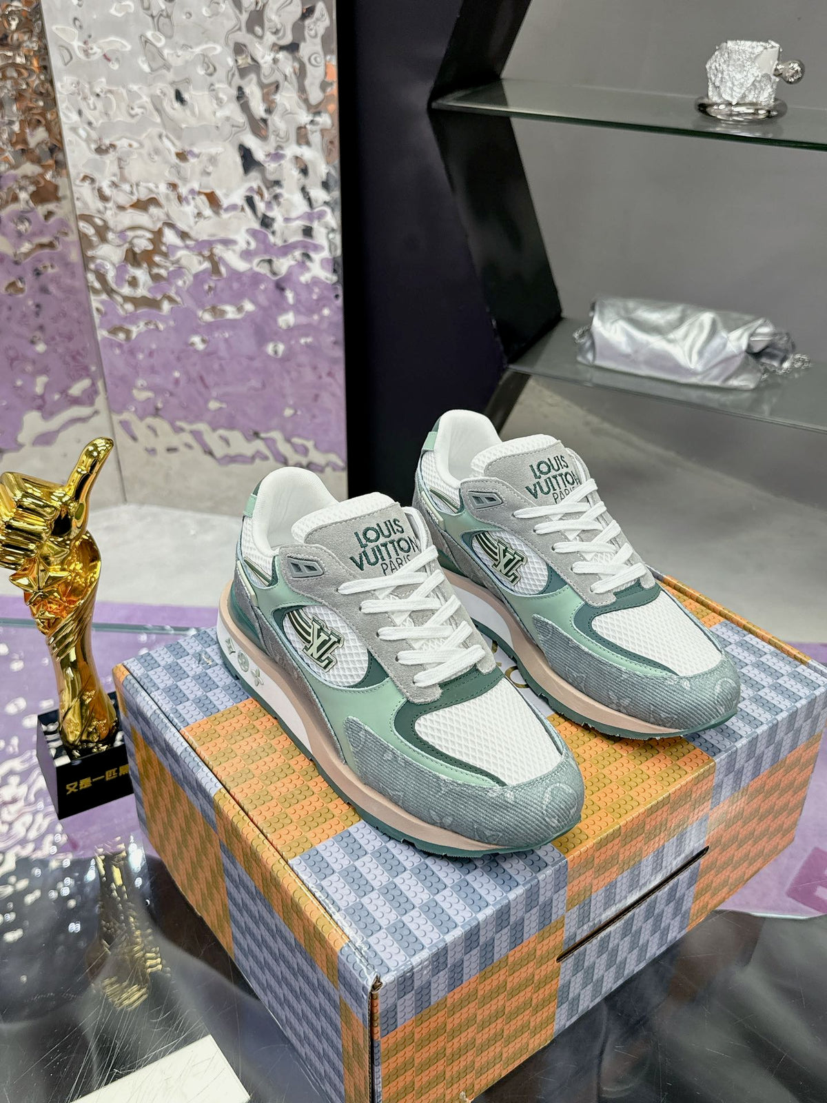 China Replica LV Women Shoes 126usd Only