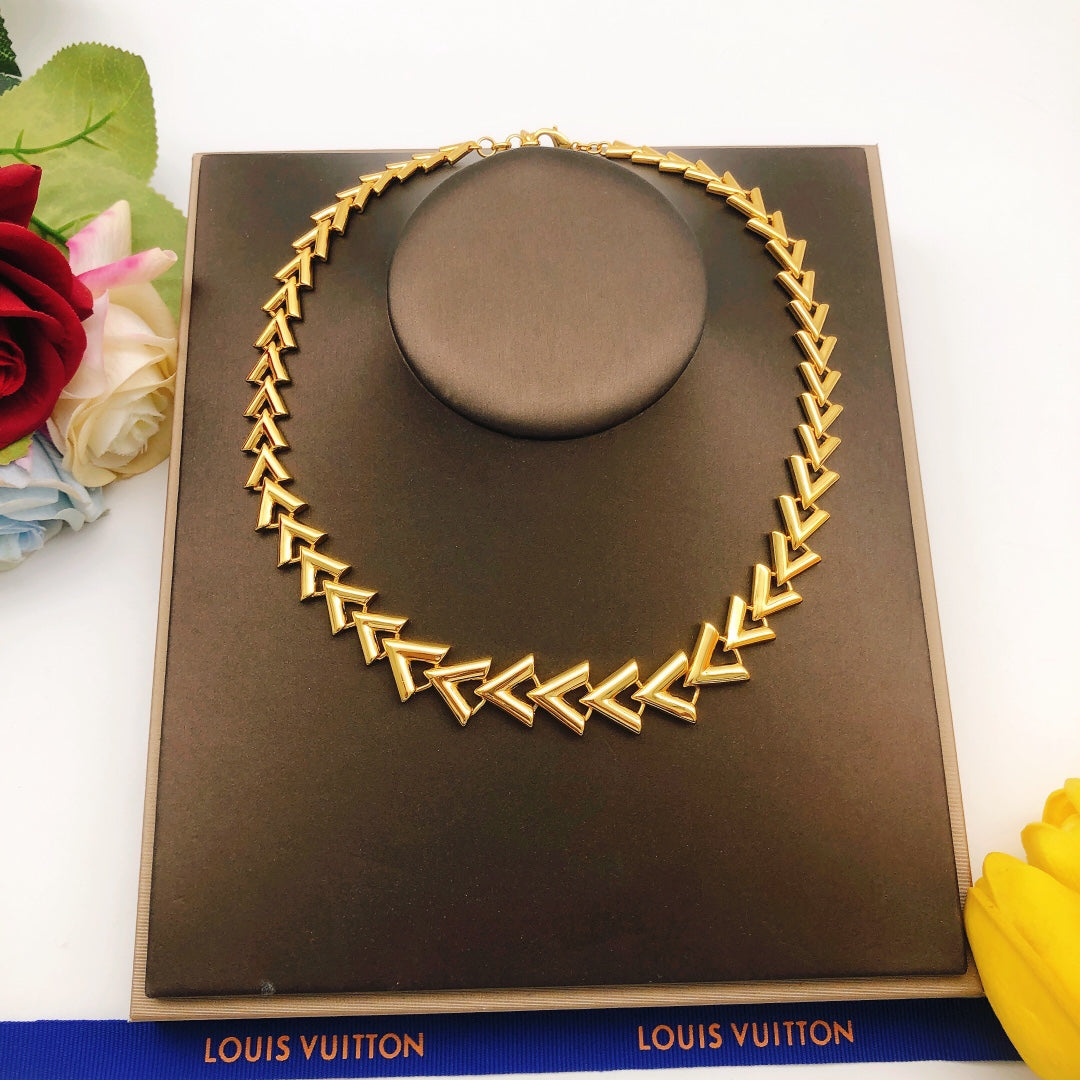 China Replica LV Necklaces 72usd Only