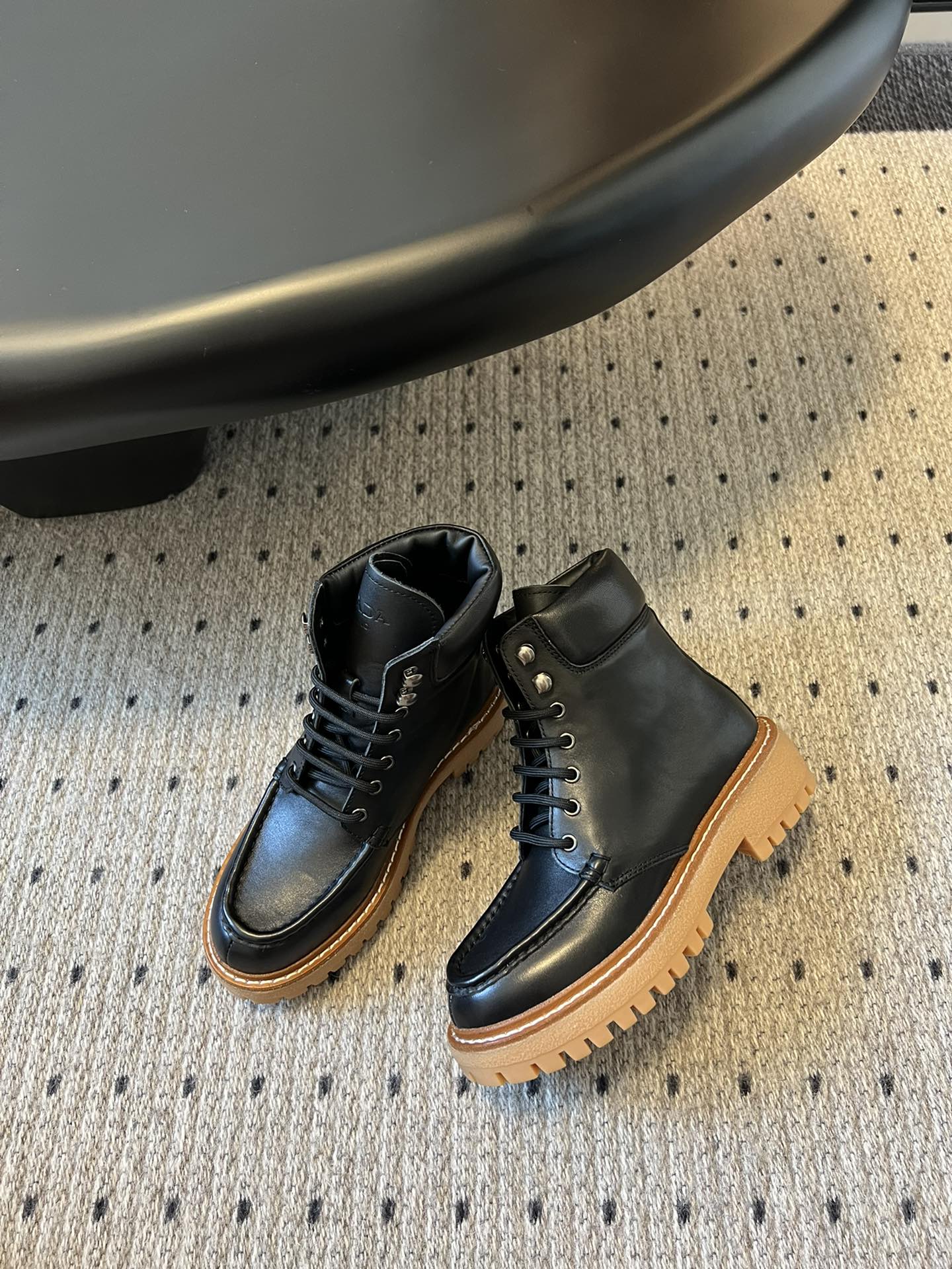 China Replica Prada Women Shoes 122usd Only