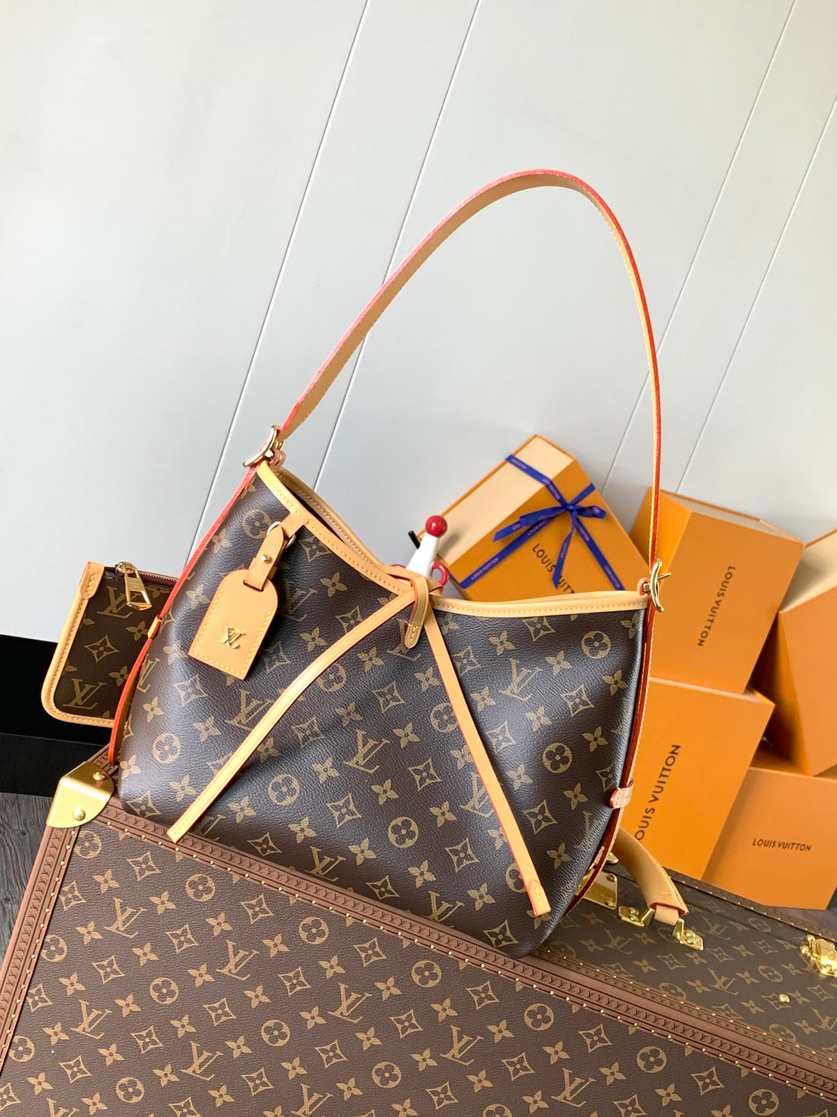 China Replica LV Handbags 141usd Only
