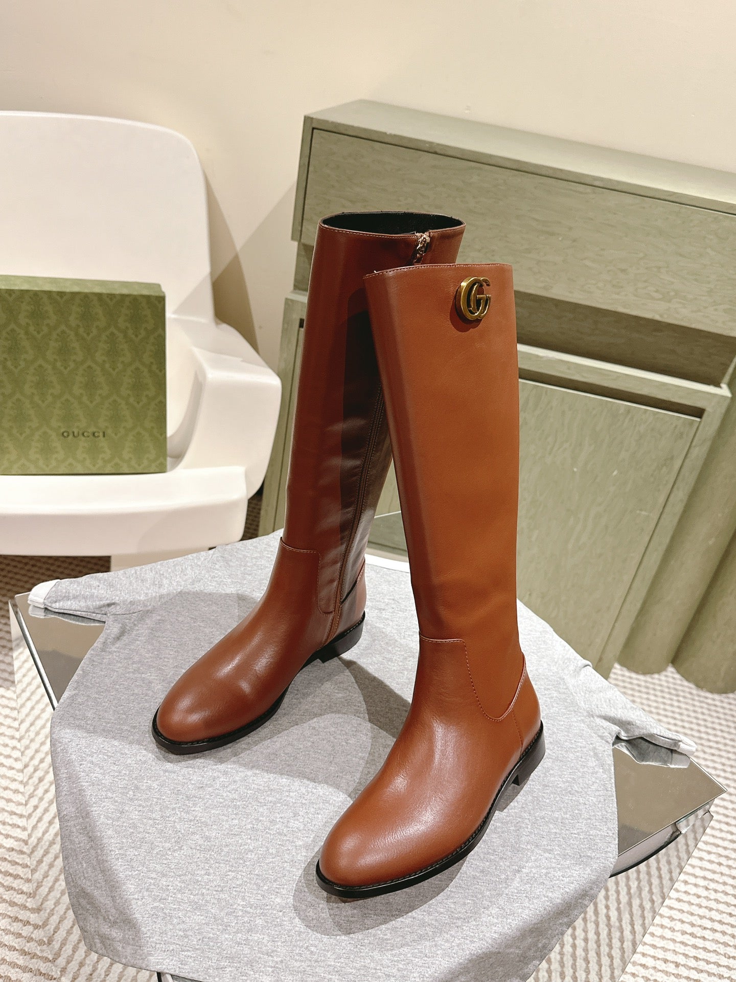 China Replica Gucci Women Shoes 182usd Only