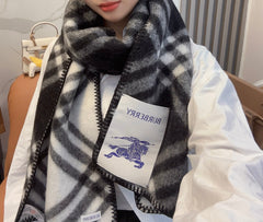 China Replica Burberry Scarf 62usd Only