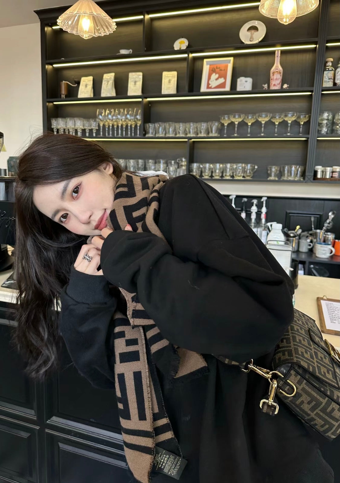 China Replica Fendi Scarf 50usd Only