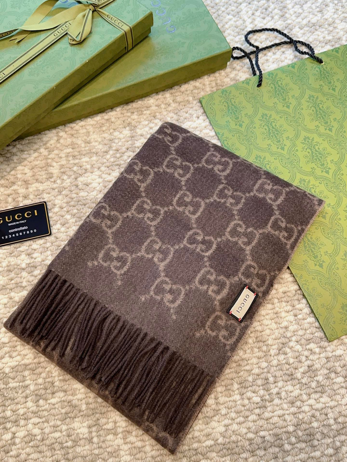 China Replica Gucci Scarf 62usd Only