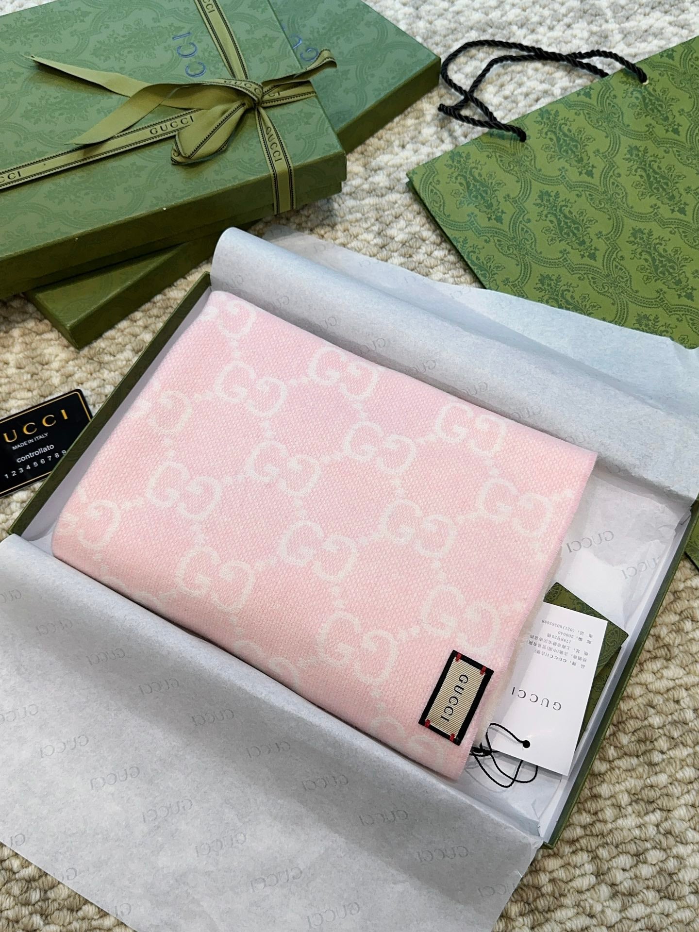 China Replica Gucci Scarf 62usd Only