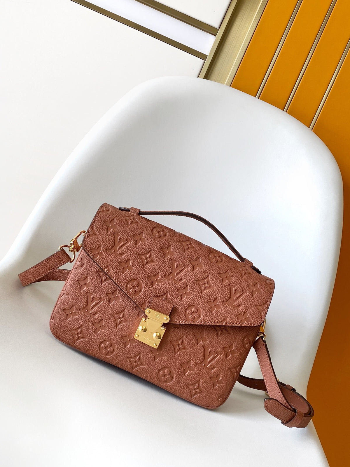 China Replica LV Handbags 159usd Only