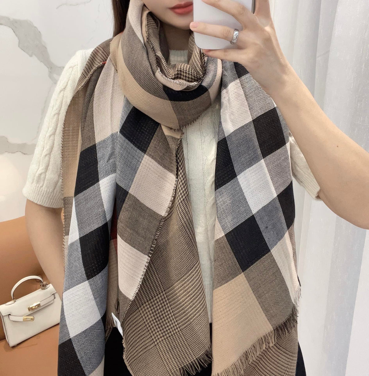 China Replica Gucci Scarf 54usd Only