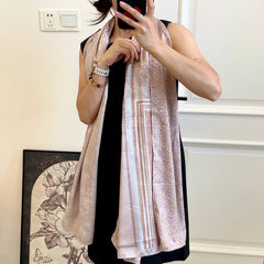 China Replica Loewe Scarf 20usd Only
