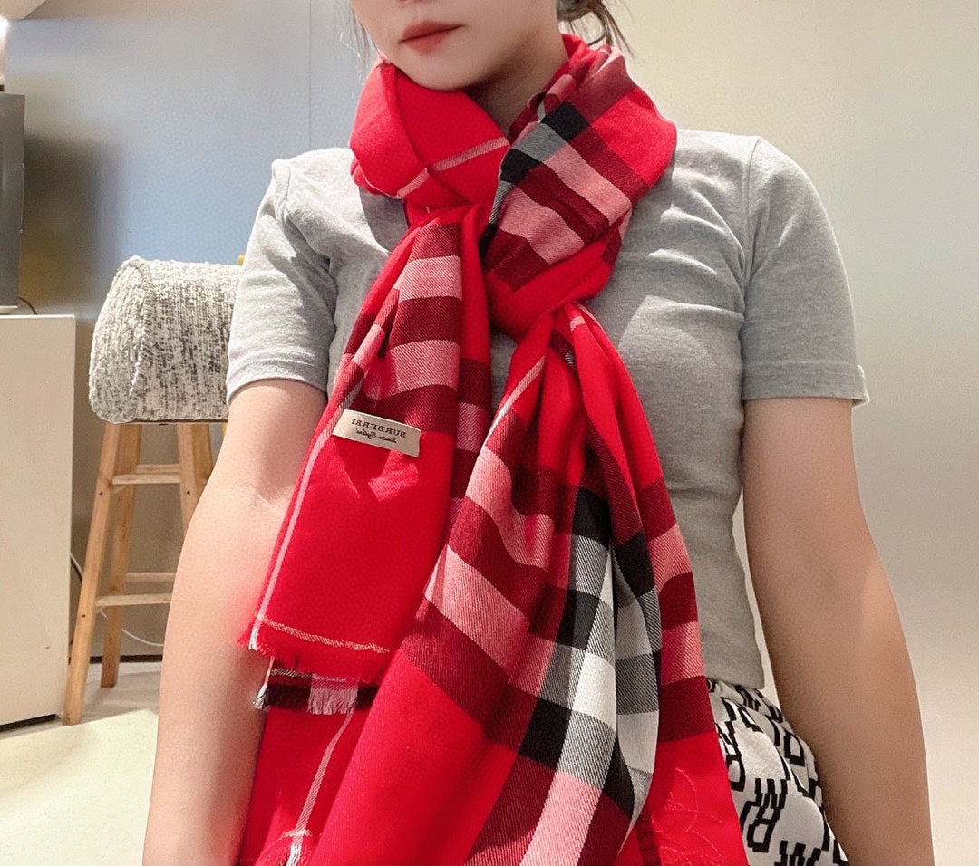 China Replica Burberry Scarf 40usd Only