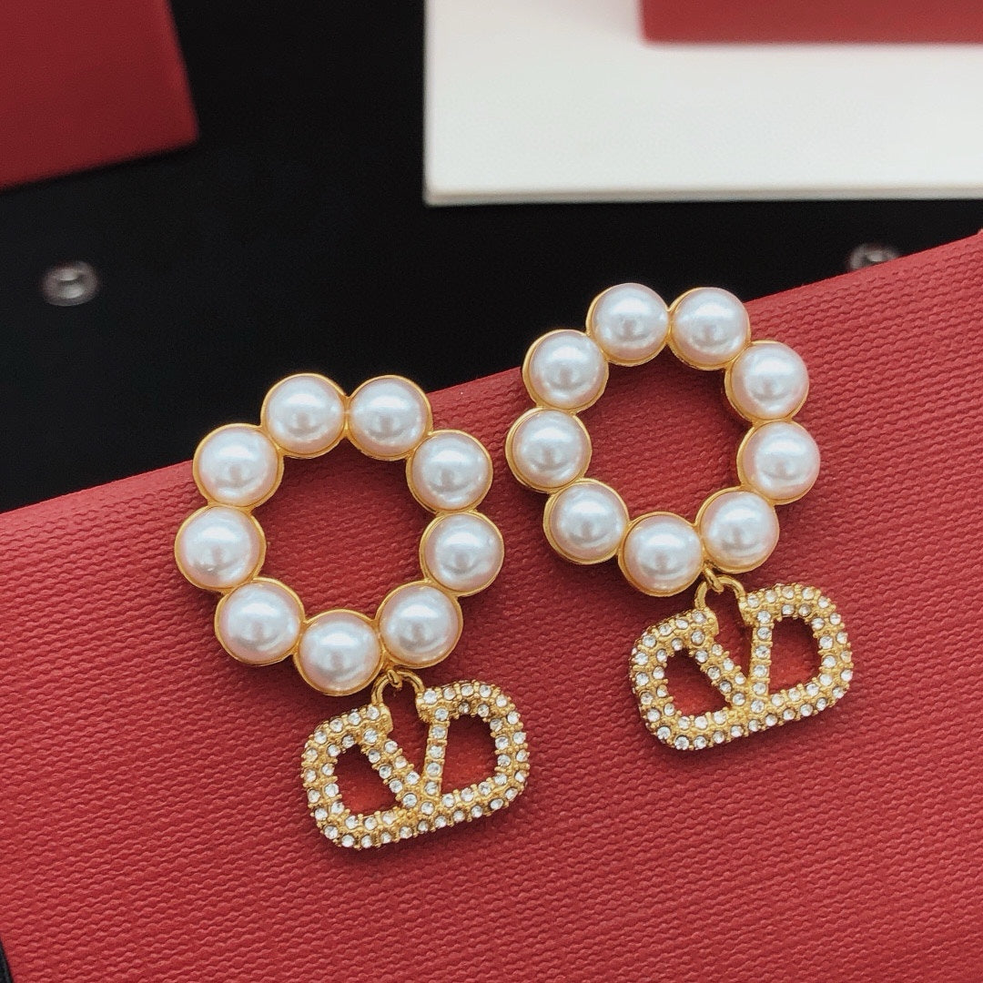 China Replica Valentino Earrings 32usd Only