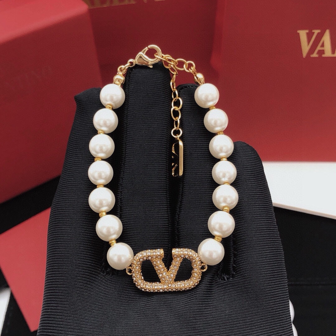 China Replica Valentino Bracelets 25usd Only