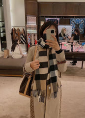 China Replica Burberry Scarf 36usd Only