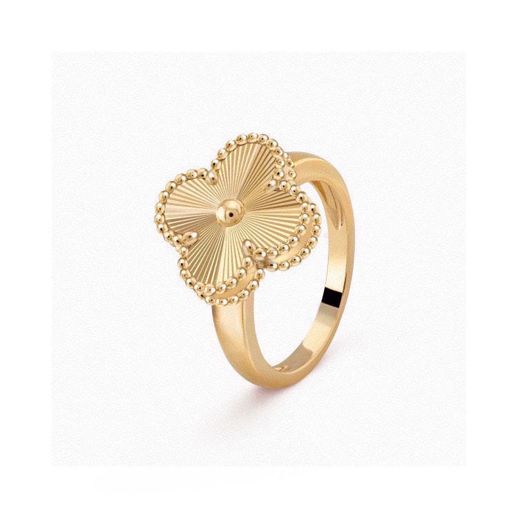 China Replica Van Cleef Arpels Rings 22usd Only