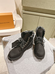 China Replica LV Women Shoes 164usd Only