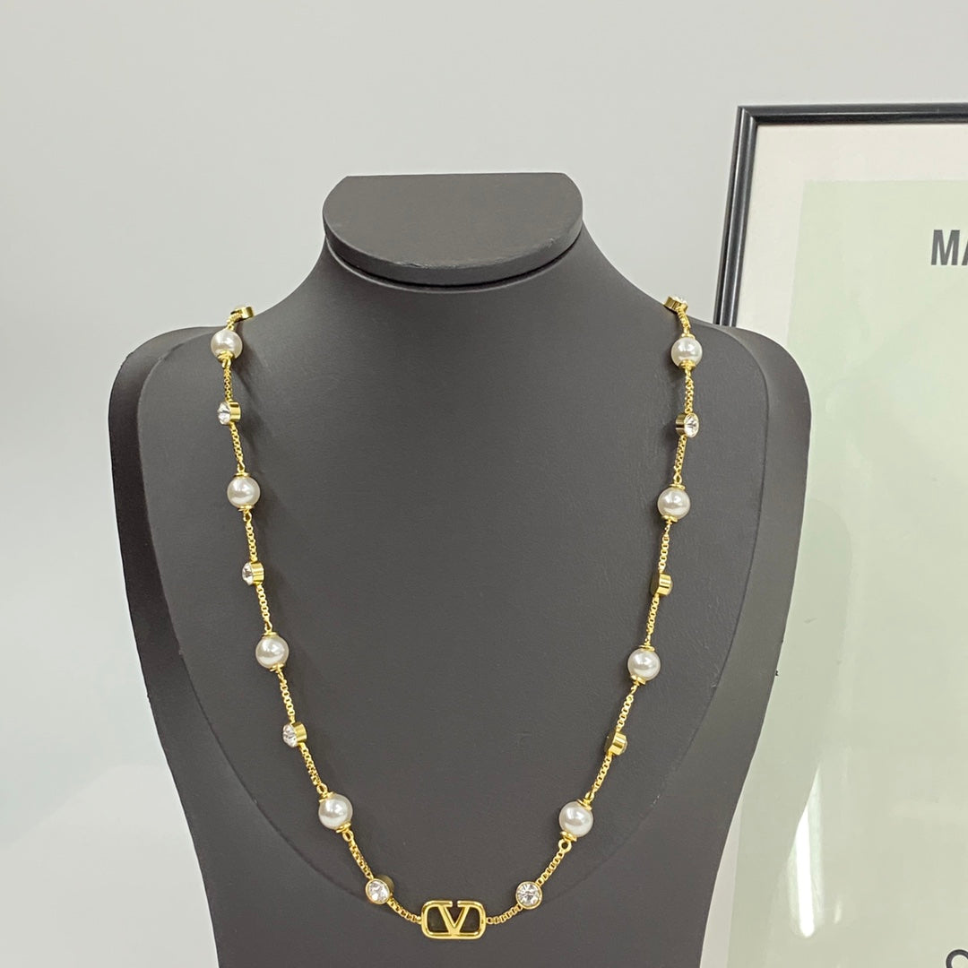 China Replica Valentino Necklaces 51usd Only