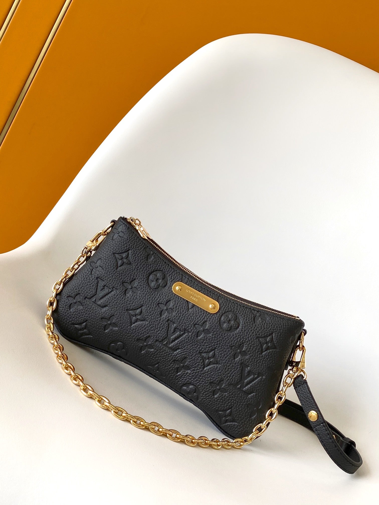 China Replica LV Handbags 135usd Only